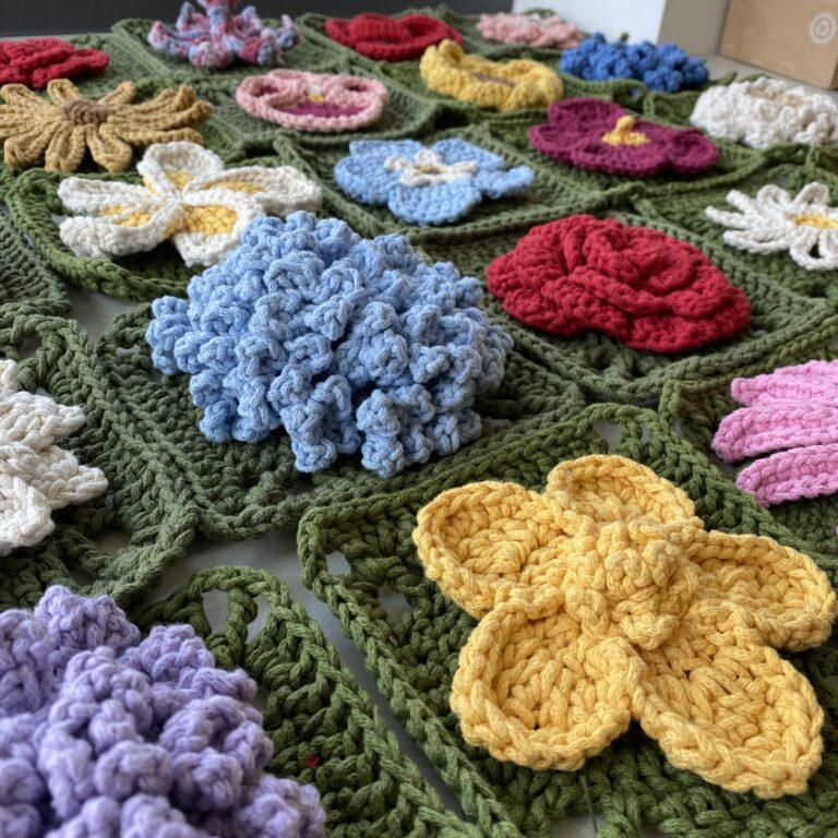 Stay Updated on New Crochet Patterns and Grab a Freebie!